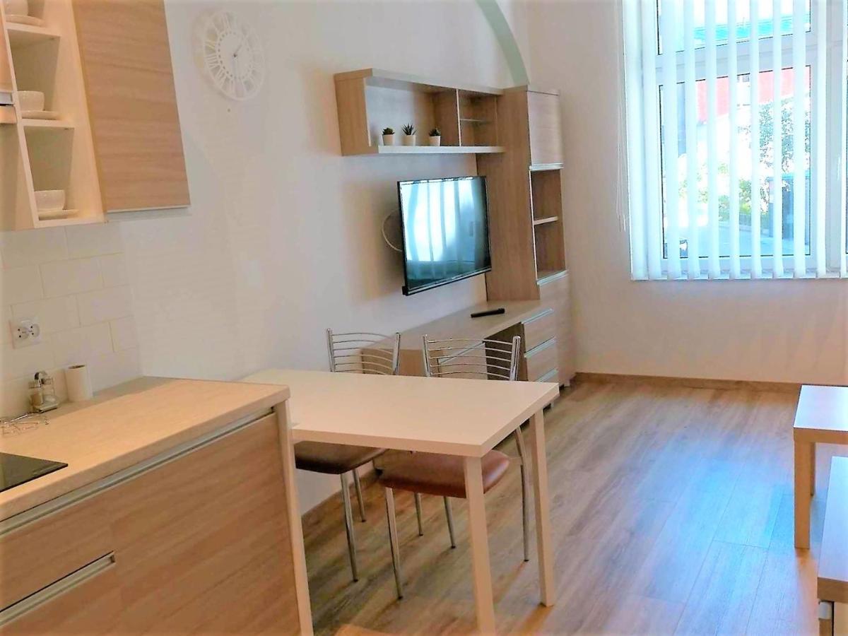 Zyblikiewicza Friendly Apartment 2 Krakau Buitenkant foto