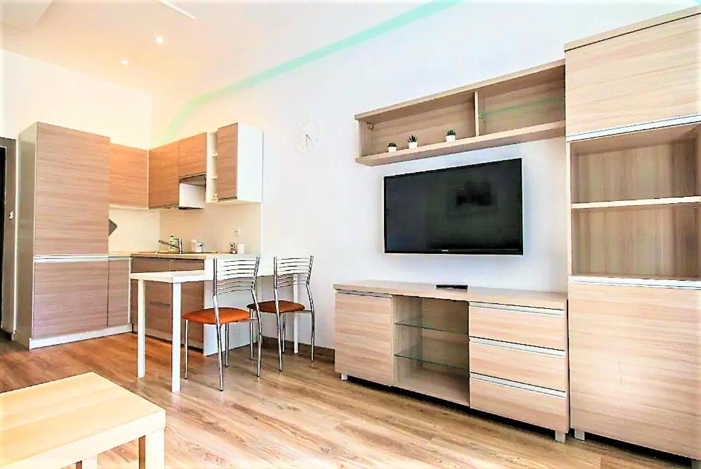 Zyblikiewicza Friendly Apartment 2 Krakau Buitenkant foto