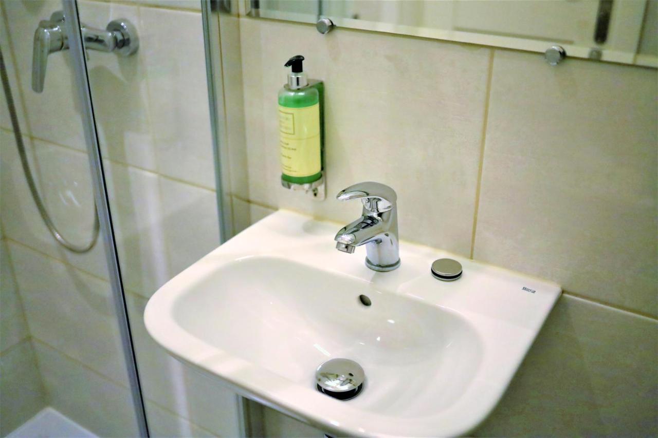 Zyblikiewicza Friendly Apartment 2 Krakau Buitenkant foto